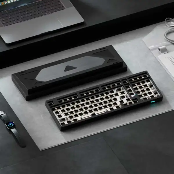 Max102 Barebones Kit Keyboard — Black